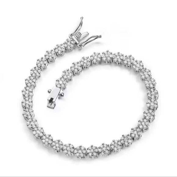 Certified 3.78CT Seven Stone Moissanite Luxury Flower Tennis Bracelet 4.5MM - Picture 3 of 13